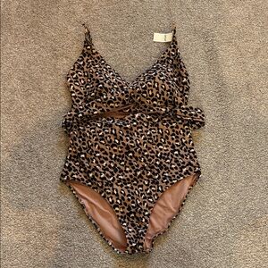 Aerie Leopard Print Wrap One Piece Swimsuit M